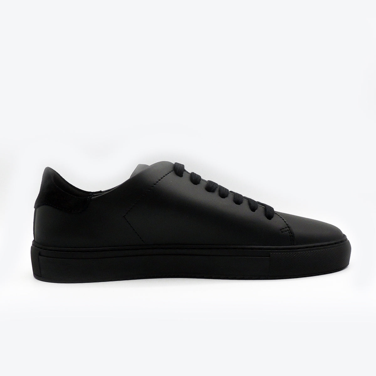 Axel Arigato Clean 90 Leather Trainers in Black UK 7