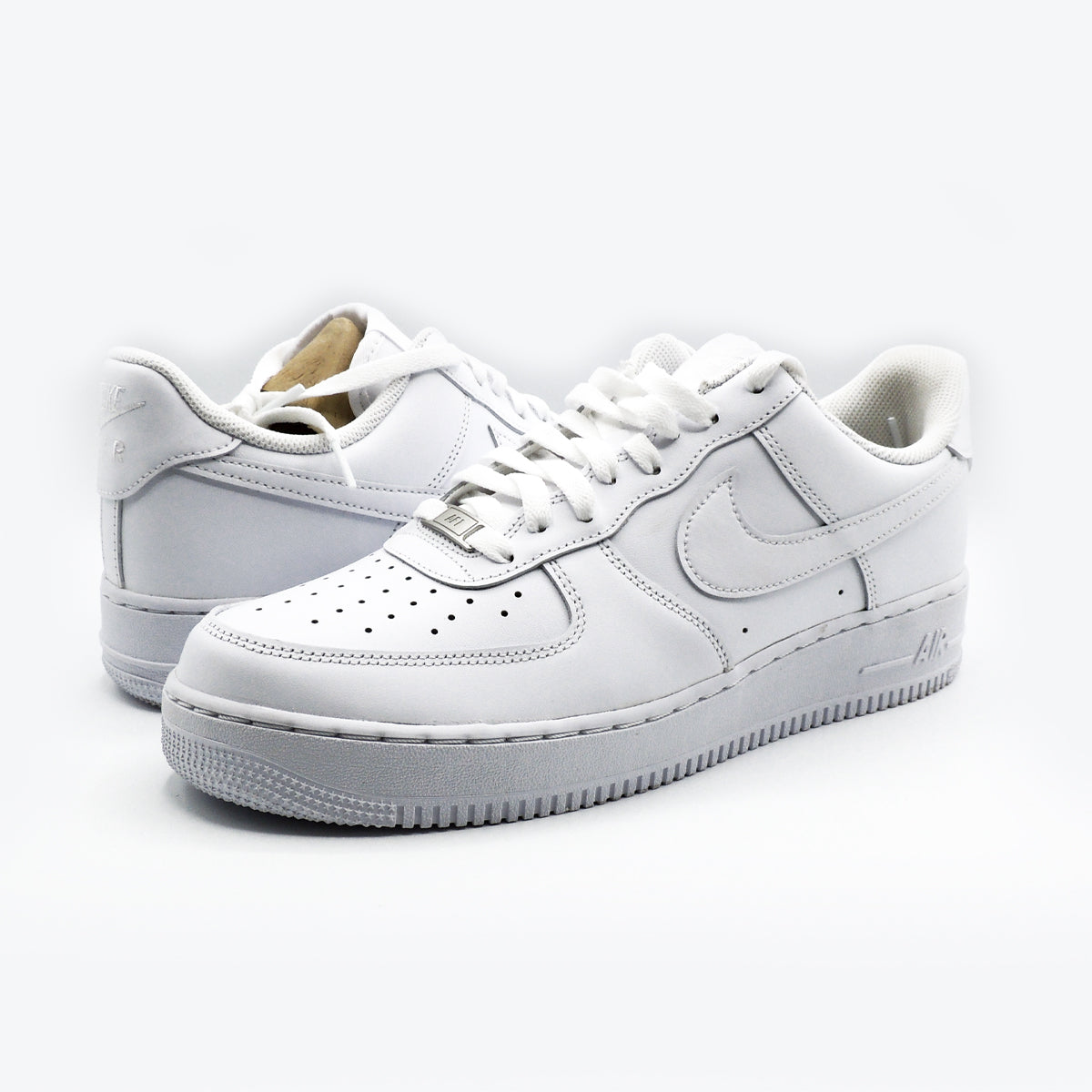 Nike Air Force 1 '07  Trainers in White