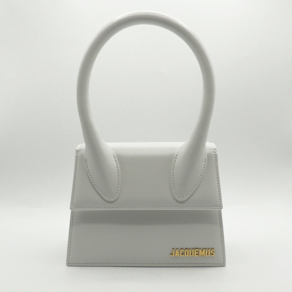 Jacquemus Le Chiquito Moyen leather top-handle bag in white