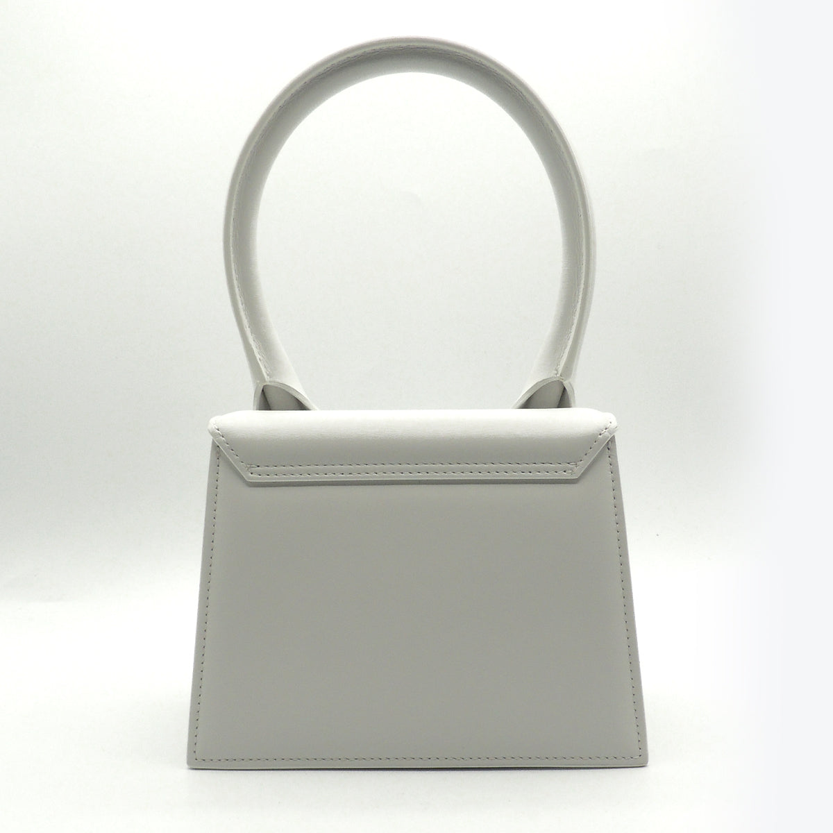 Jacquemus Le Chiquito Moyen leather top-handle bag in white