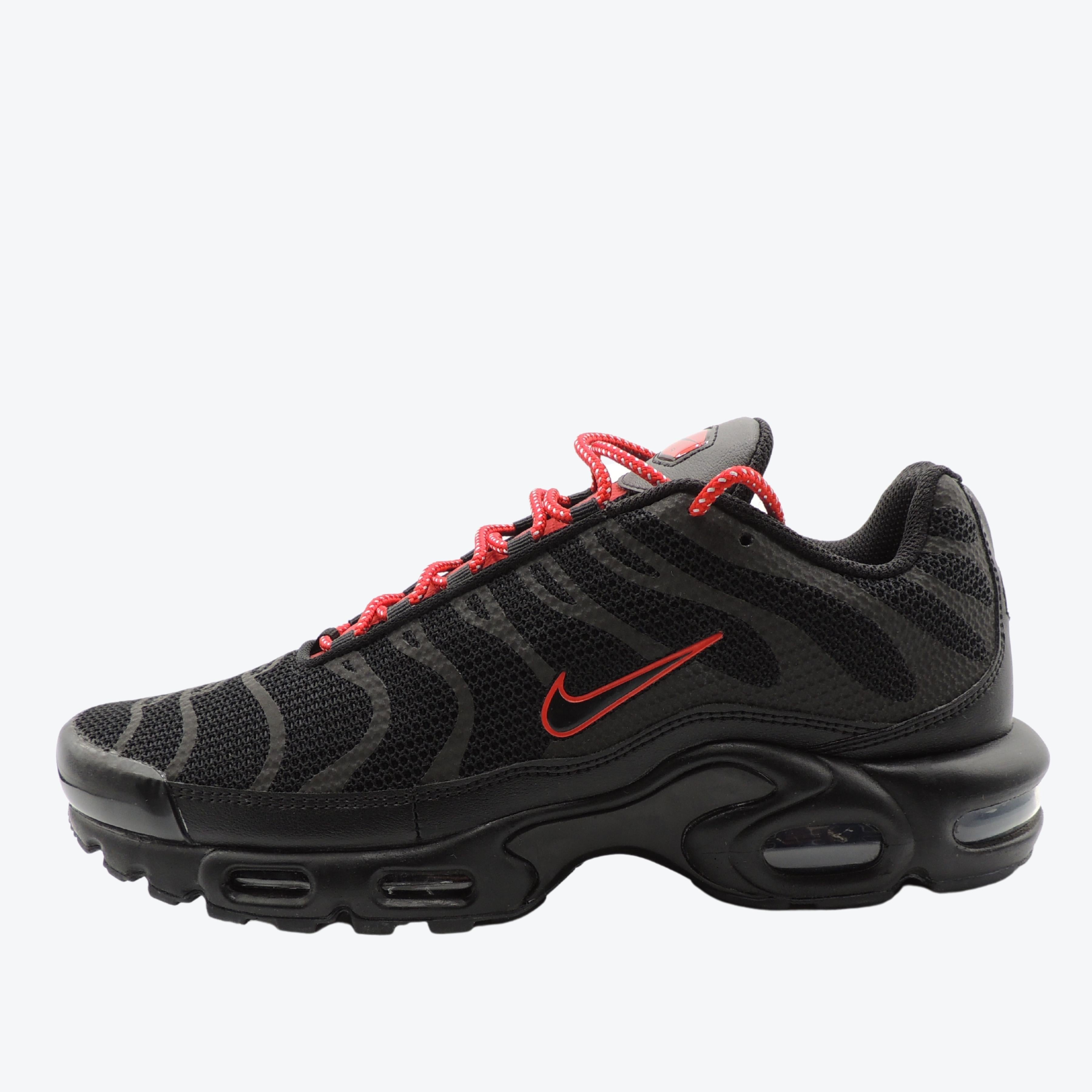 Nike Air Max Plus in Black/Red Reflective  UK 9