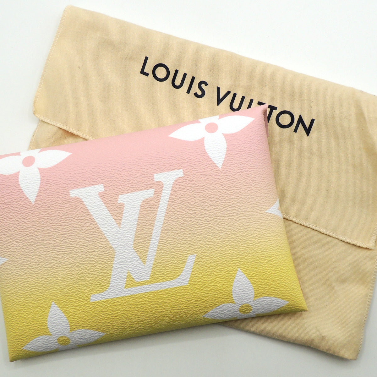 Louis Vuitton Kirigami Pochette in Gradient Pastel Multicolor